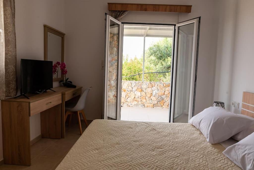 Zografia - Charming House Near The Coast Appartement Marmari  Buitenkant foto
